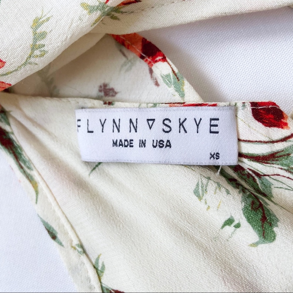 ❤️SOLD NWT Flynn Skye X Revolve Mimi Floral Ruffle Trim Tie Boho Blouse Top XS - Picture 8 of 14